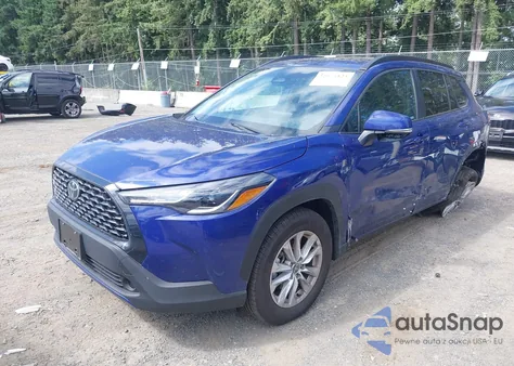 2024 Toyota Corolla Cross Le z USA, uszkodzony, nr VIN 7MUBAABGXRV100371